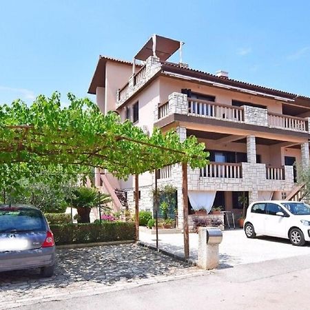 Apartmani Sole Pjescana Uvala Luaran gambar