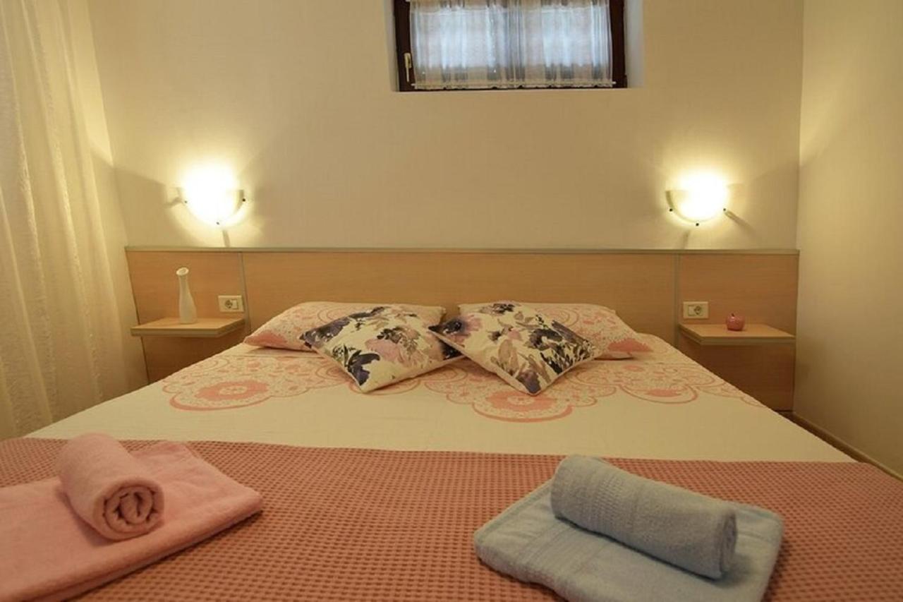 Apartmani Sole Pjescana Uvala Luaran gambar